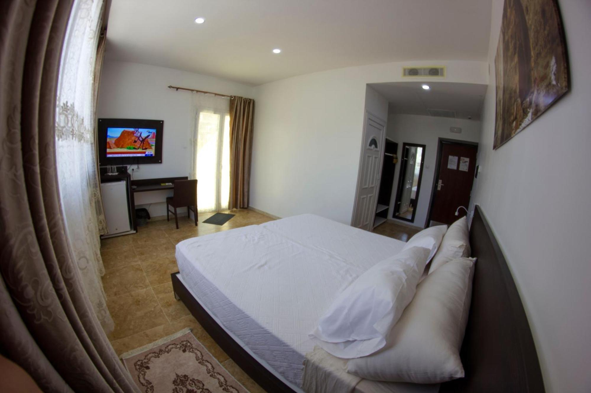 Trajan Hotel Timgad Zewnętrze zdjęcie